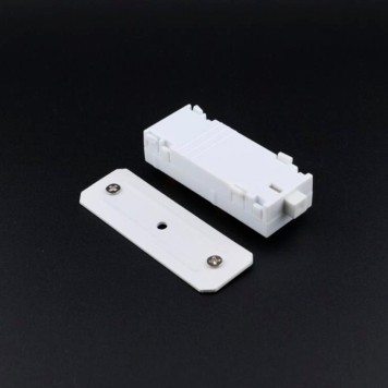 Коннектор питания прямой Aployt Magnetic Track 220 APL.0280.10.01-4