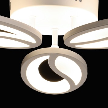 Светильник потолочный DeMarkt Мадлен 424018003-6