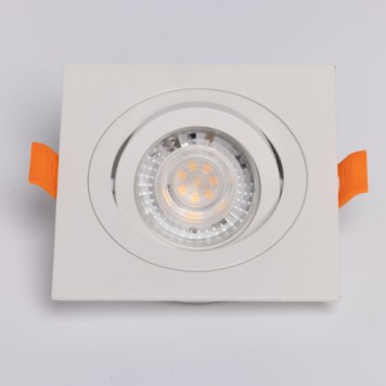 Светильник точечный DeMarkt Прайм 5 850012601-3