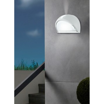 Уличный настенный светильник Eglo Onja 89768-3