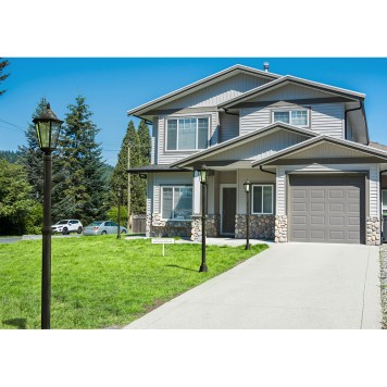 Уличный фонарь Eglo Navedo 93464-4