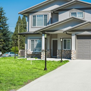 Уличный фонарь Eglo Navedo 93464-7