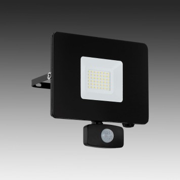 Уличный настенный светильник Eglo Faedo 3 97462