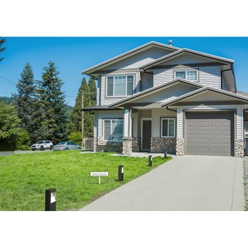 Уличный фонарь Eglo Manfria 98096-3