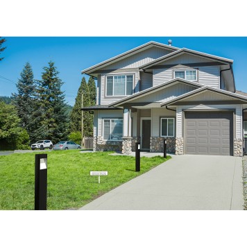 Уличный фонарь Eglo Manfria 98097-3