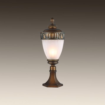 Уличный фонарь Favourite Guards 1335-1T