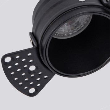 Светильник точечный Favourite Lamppu 4527-1C-1