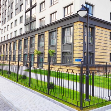 Уличный фонарь Fumagalli EKTOR 4000/MIDIPILAR/VIVI 1L LED-HIP V50.372.A10.AXH27-1