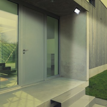 Уличный настенный светильник Novotech Armin 357529-1