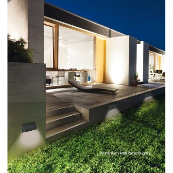 Уличный настенный светильник Viokef Tech 4155900-3