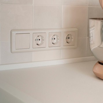 Выключатель 1-клавишный Werkel перламутровый рифленый W1110013-3