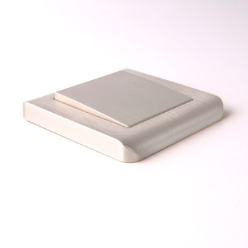 Выключатель 1-клавишный проходной Werkel перламутровый рифленый W1112013-6