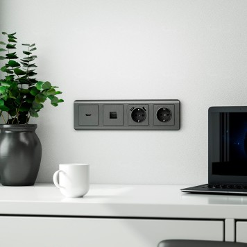 Розетка с заземлением и шторками Werkel графит рифленый W1171104-2