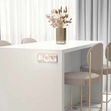 Розетка с заземлением и шторками Werkel айвори акрил W1171143-2