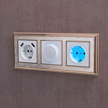 Розетка с подсветкой Werkel белый W1171401-7