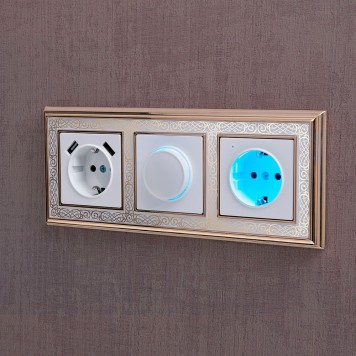 Розетка с заземлением, шторками и USBх2 Werkel белый W1171501-12