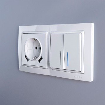 Розетка с заземлением, шторками и USBх2 Werkel белый W1171501-15