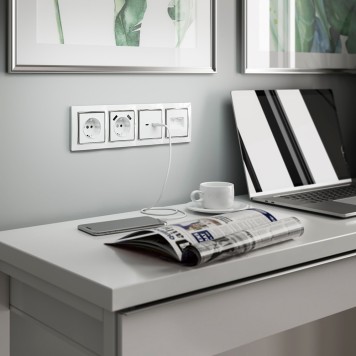 Розетка с заземлением, шторками и USBх2 Werkel белый W1171501-9