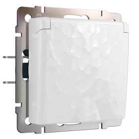 Розетка с заземлением, крышкой и шторками Werkel Hammer белый W1271201