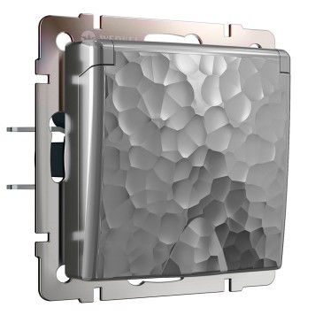 Розетка с заземлением, крышкой и шторками Werkel Hammer серебряный W1271206