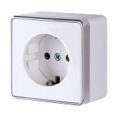 Розетка с заземлением и шторками Werkel Gallant белый W5071101