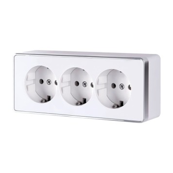 Розетка тройная с заземлением и шторками Werkel Gallant белый W5073101