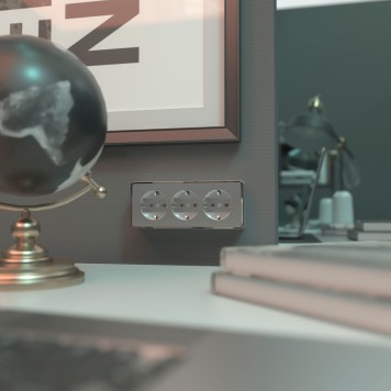 Розетка тройная с заземлением и шторками Werkel Gallant серебряный W5073106-2